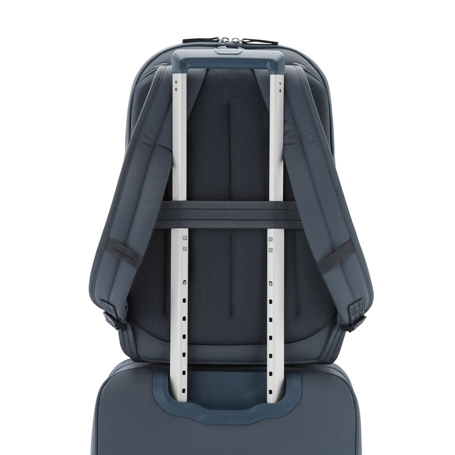Samsonite Elevation Plus Backpack , , 147935-1244-SMART_SLEEVE-7_fdc1d8f7-ad42-4fd9-9a22-bf859a20a2d5