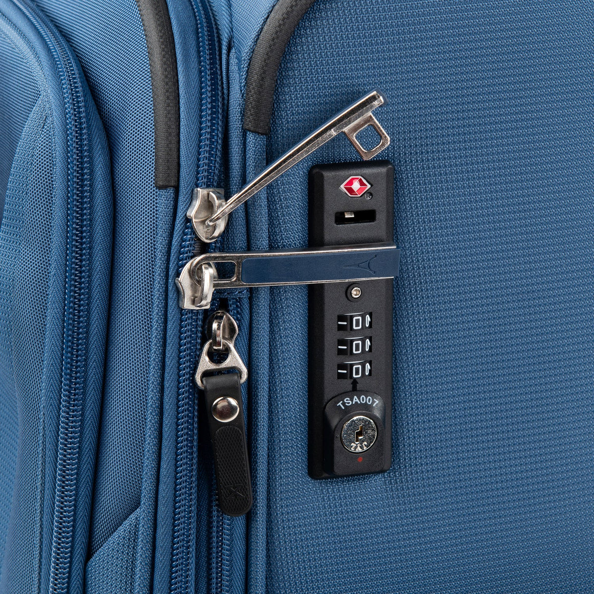 Travelpro Maxlite 5 International Expandable Carry-on Spinner