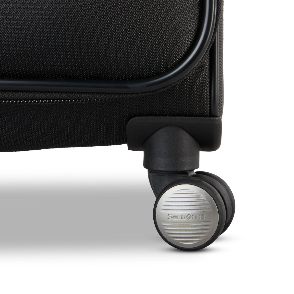 Samsonite Ascella 4 Medium Expandable Spinner