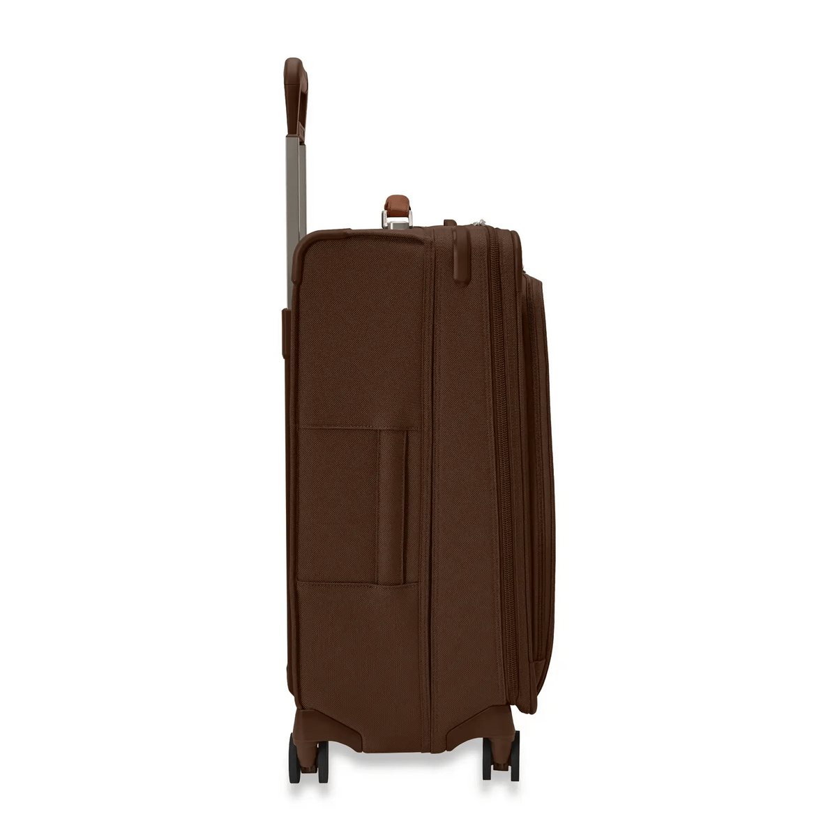 Briggs & Riley Baseline Medium Expandable Spinner , , BLU126CXSP-18_Expansion_1800x1800_95738ccb-8247-4bc5-928b-98c282a18ad8