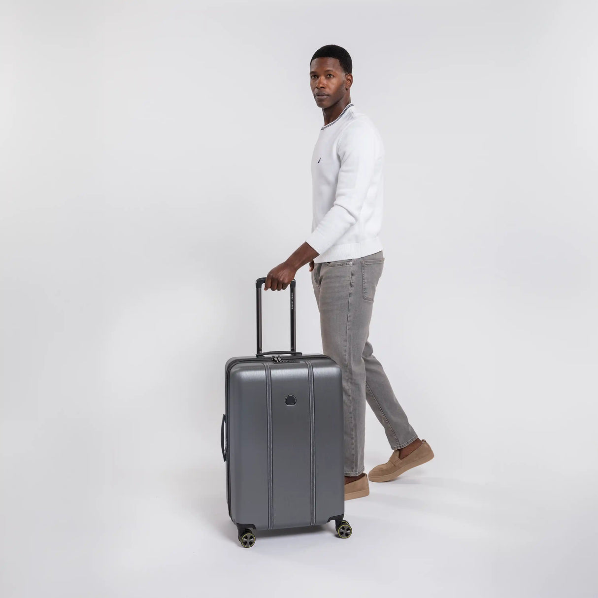 Delsey Cadence Medium Expandable Spinner