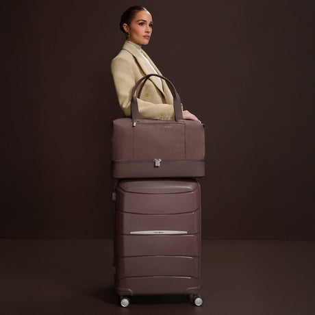 Samsonite Outline Pro Large Expandable Spinner , , 04_PRODUCT_HERO_1139-3000x3000_1_6fc3611e-bf95-47a3-a556-b946fef52688