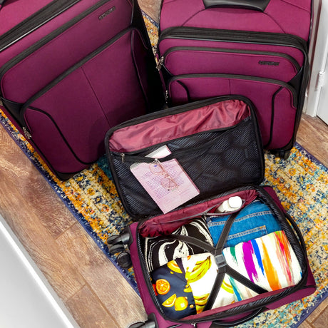 American Tourister 4 Kix 2.0 Medium Spinner , , 1423532011_24Spin_Lifestyle2