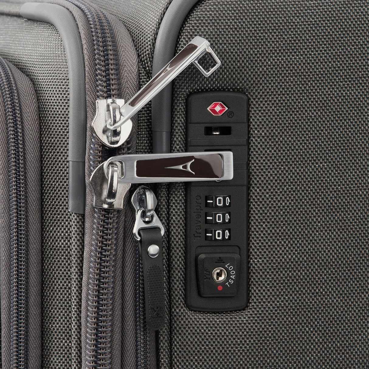 Travelpro Platinum Elite Large Check-In Spinner