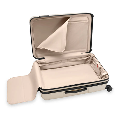 Briggs & Riley Sympatico Large Expandable Spinner , , SU330CXSP-48_Interior2_1800x1800_39d439a3-e9c5-49d3-8b45-152dd59b5fae