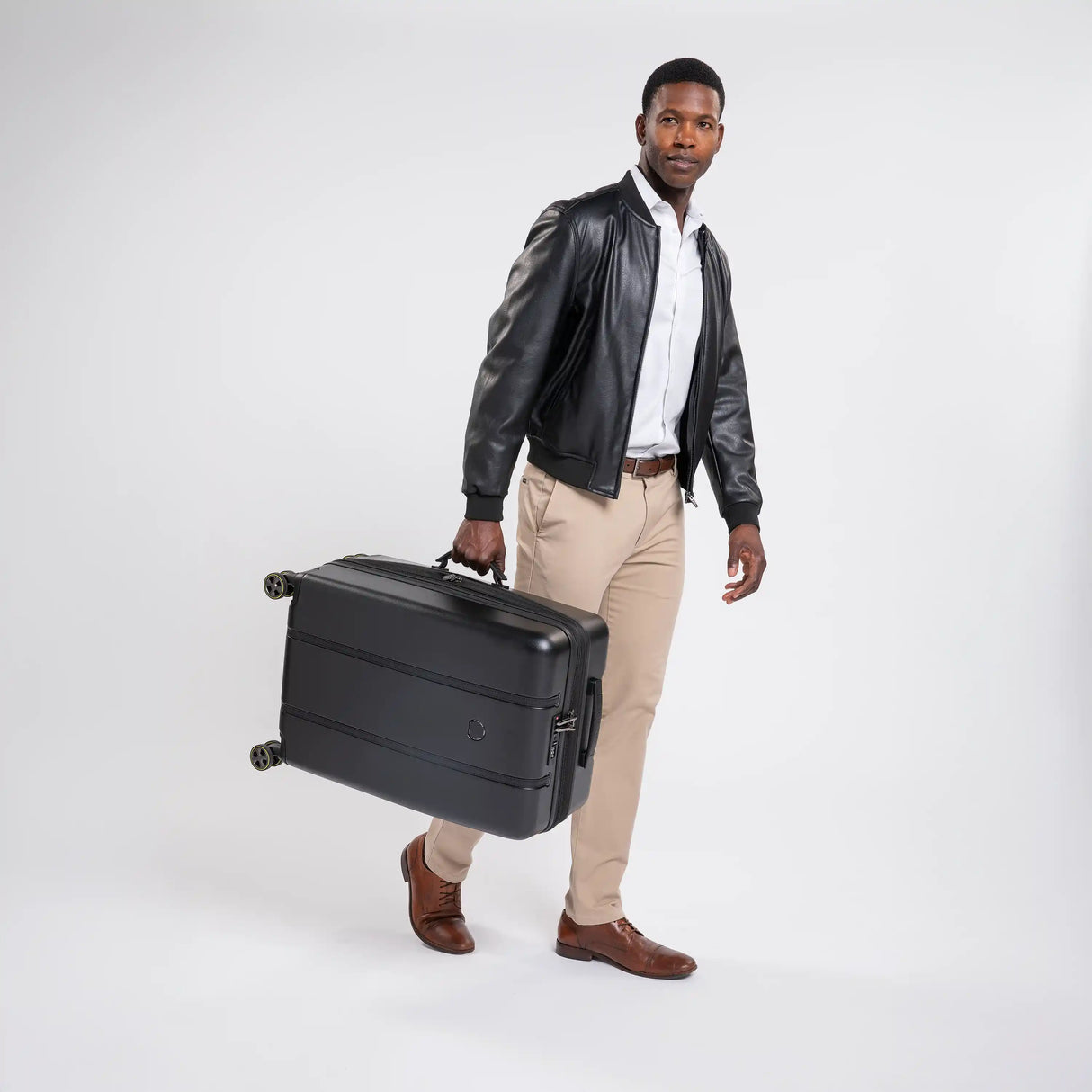 Delsey Cadence Medium Expandable Spinner