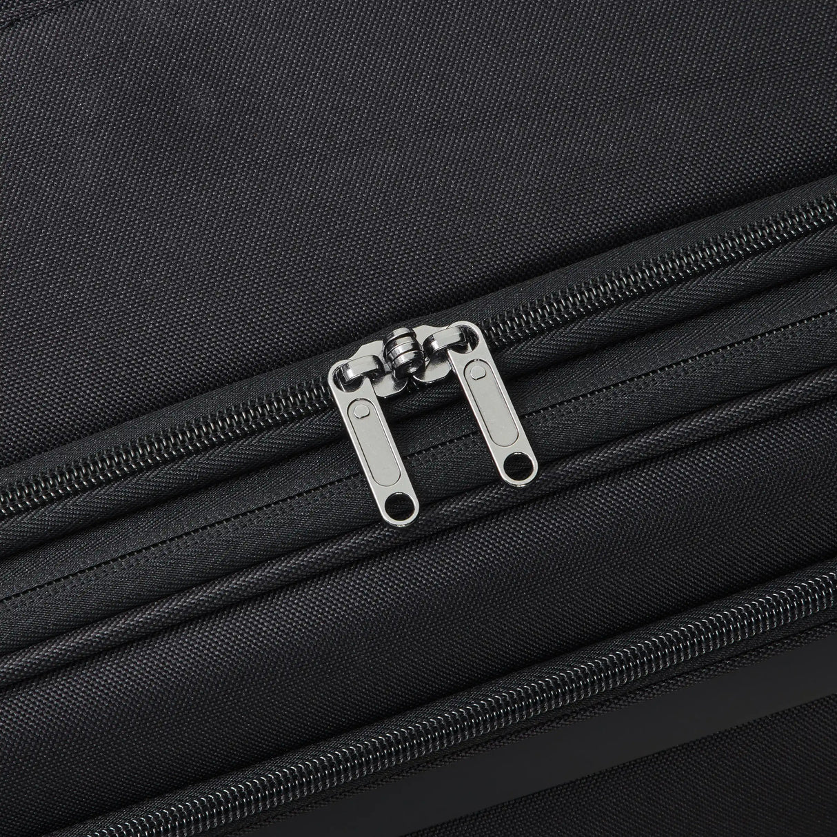 Delsey Sky Max 3.0 Large Check-In Expandable Spinner