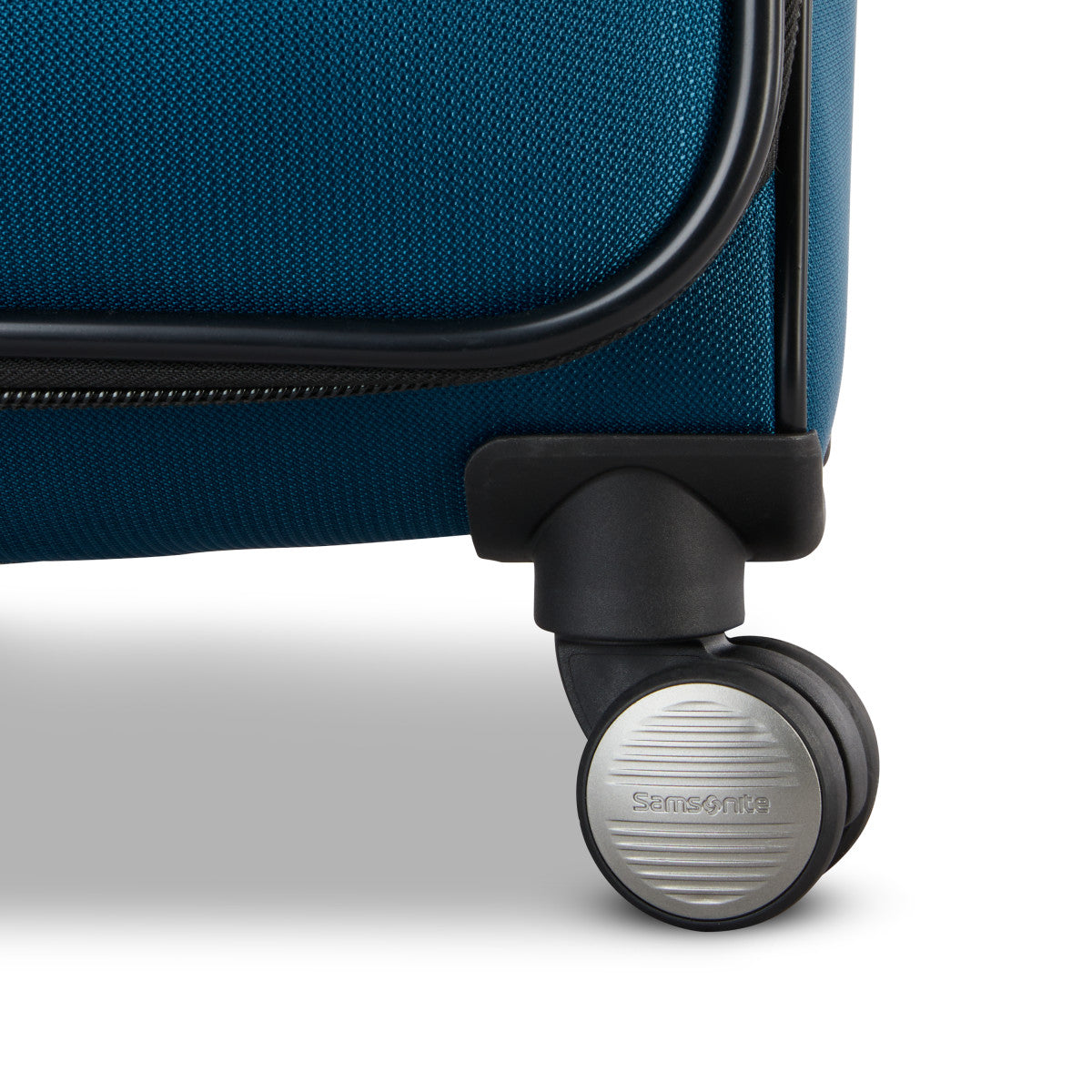 Samsonite Ascella 4 Medium Expandable Spinner